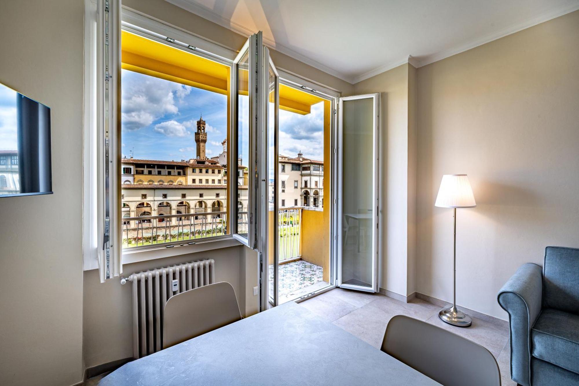 Appartamento Yd Balcony On Pontevecchio View